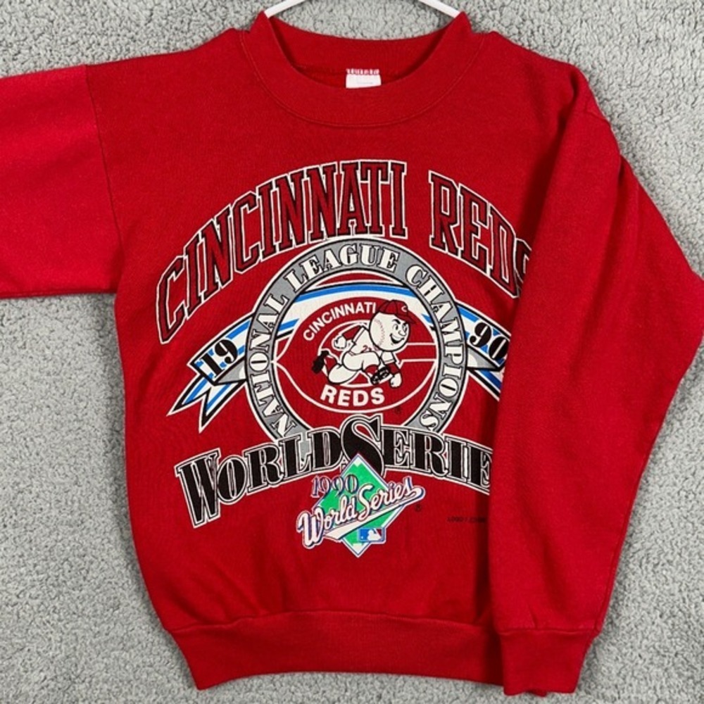 VINTAGE Cincinnati Reds Sweatshirt Mens Small Red 1990 World Series Logo 7 Inc.